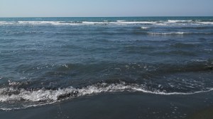 Ei, wie friedlich in diesem Wasser zu baden. Ideal fuer alte Leute und Kinder, das Wasser wurde lange nicht tief