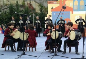 image-d21ed165f118c908aa68e6812350a491fa82986ef229a1f6df4f2bbbd9553f09-V-1-1