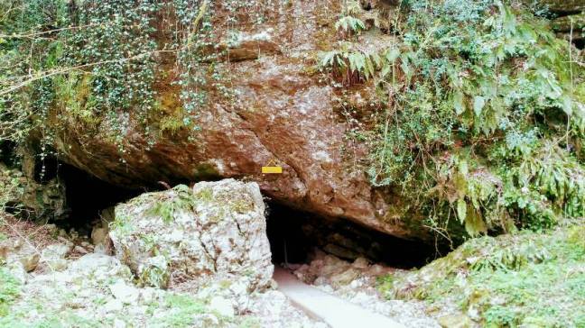 eingang_prometheushoehle