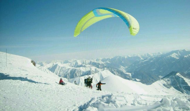 gleitschirm-kaukasus2085966425.jpg