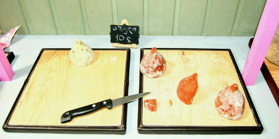 Die Nonnen haben in Frankreich gelernt, wie man Schimmelkäse macht