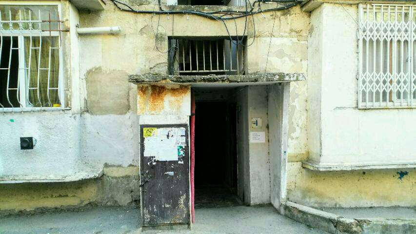 Hauseingang vom neuen Wohnhaus von Wacho und Brigitte