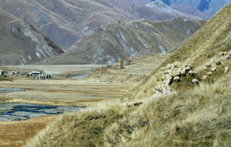 Die Archaik dieses Hochtals nach zur russischen Grenze ist sehr berührend