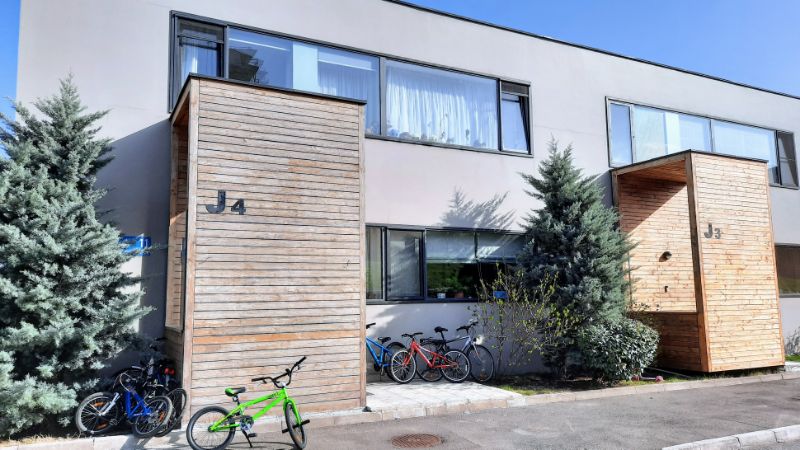 Schmucke Doppelhäuschen im Lisi Veranda Projekt